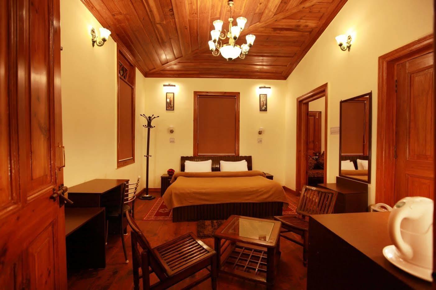 Torrentium Lodge Shimla Luaran gambar