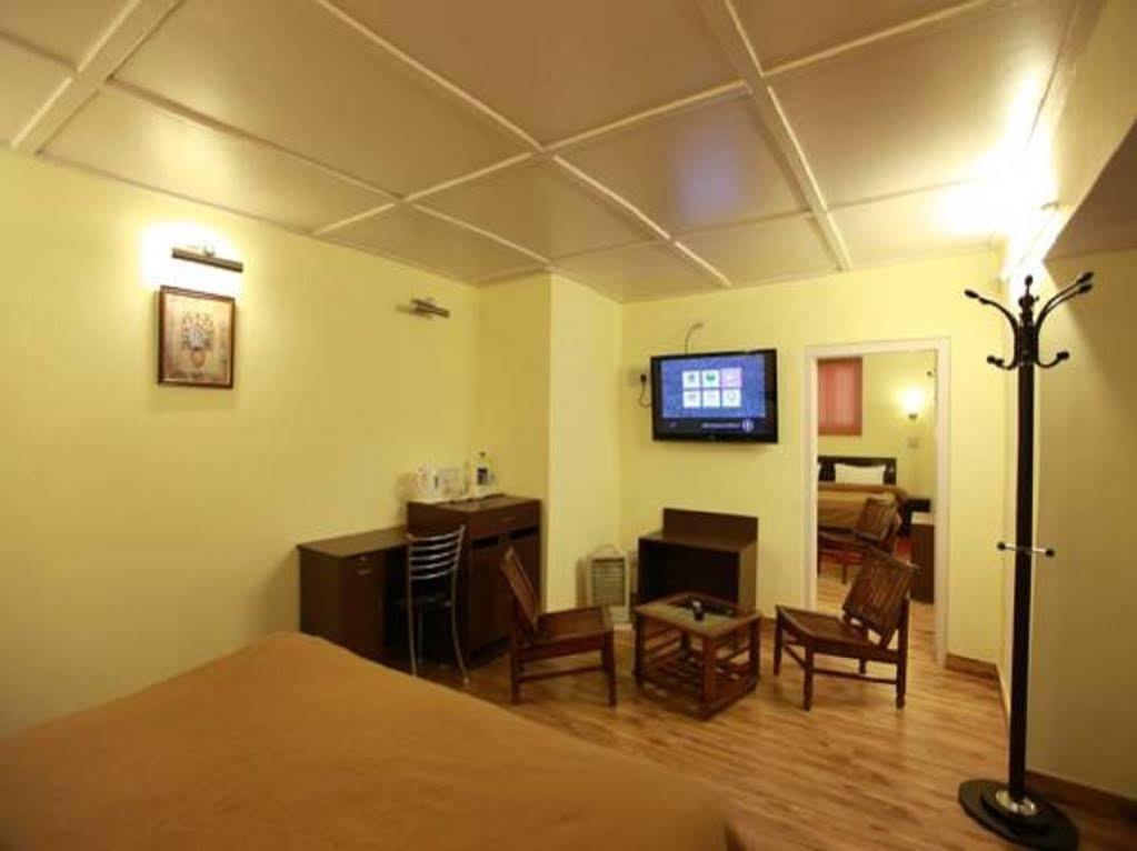 Torrentium Lodge Shimla Luaran gambar